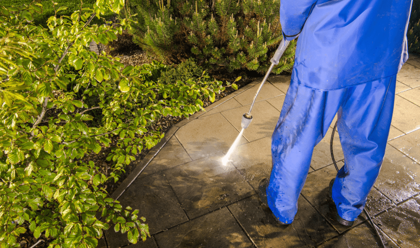 RESIDENTIAL PRESSURE WASHING